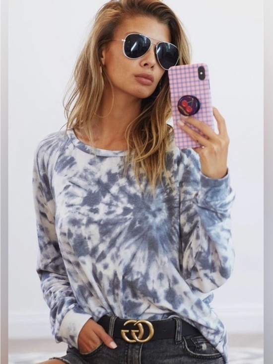 BiBi Tops - 🌻 BiBi Tie-Dye Terry Pullover in Blue and White